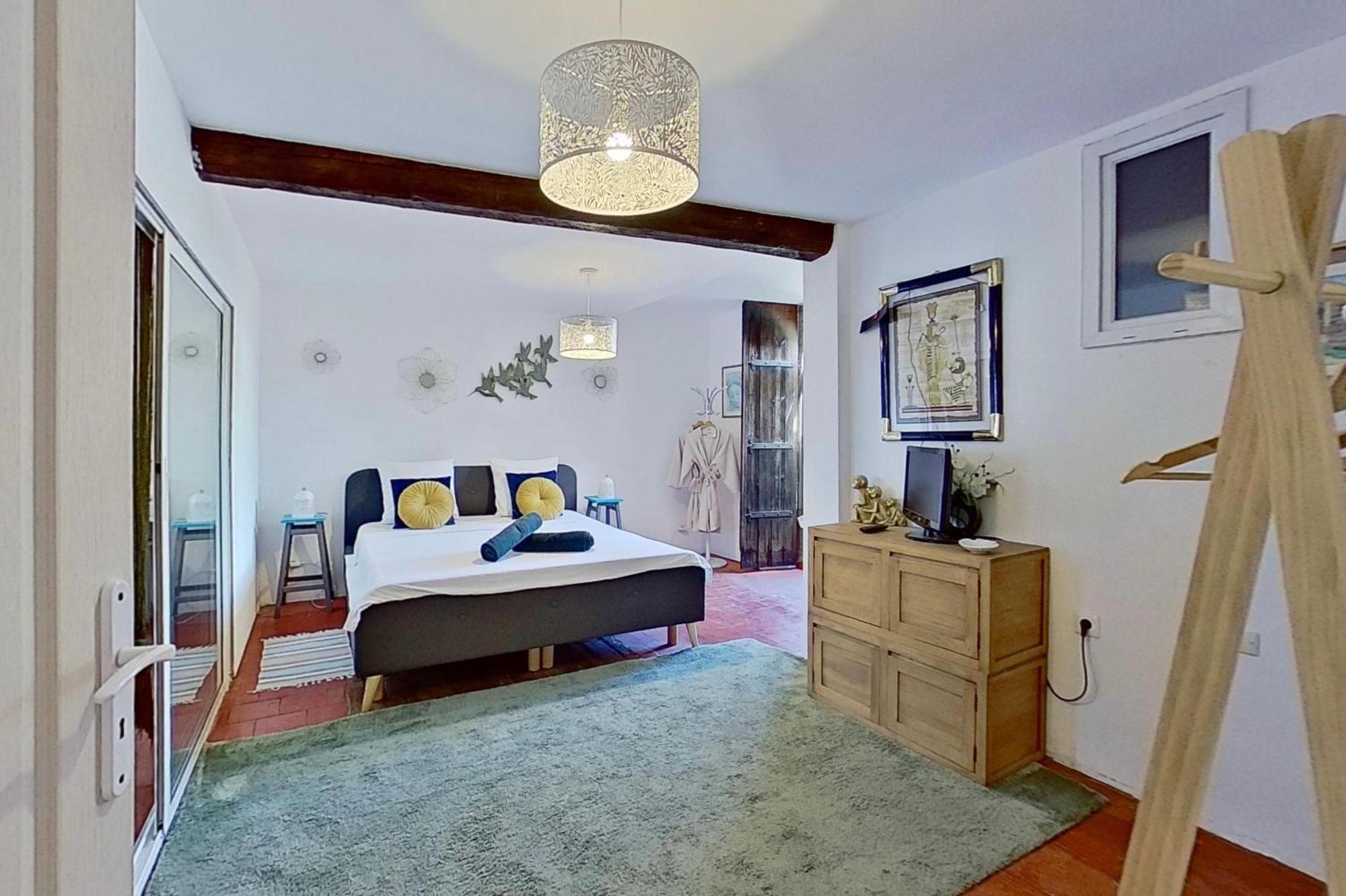 Les 2 Droles D'Oiseaux Bed & Breakfast Luc-sur-Orbieu Exterior photo