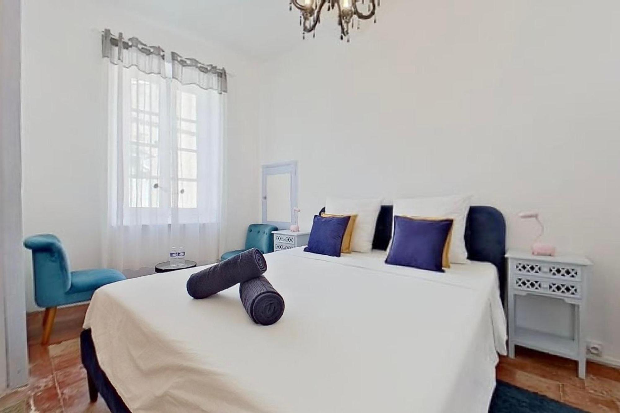 Les 2 Droles D'Oiseaux Bed & Breakfast Luc-sur-Orbieu Exterior photo