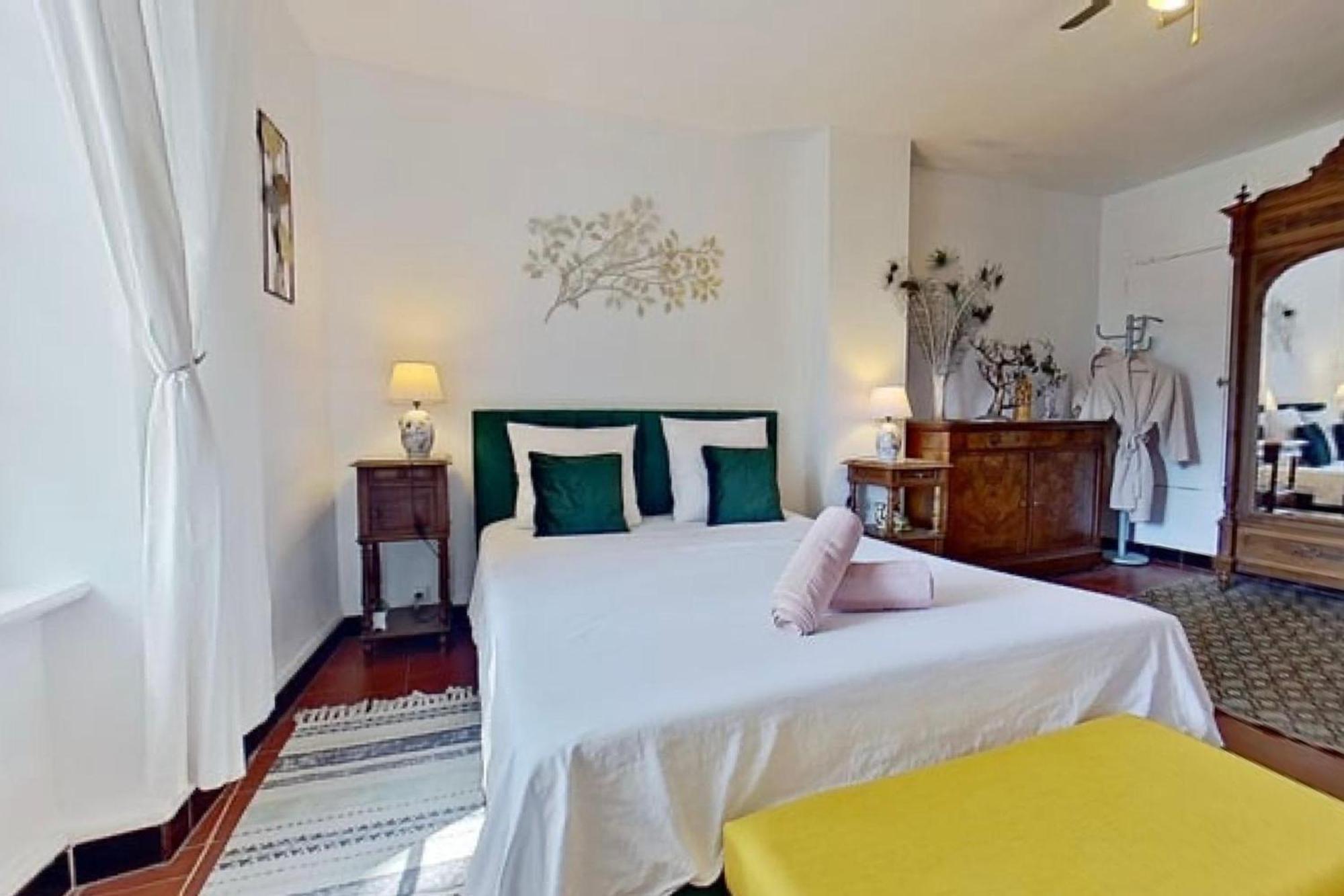 Les 2 Droles D'Oiseaux Bed & Breakfast Luc-sur-Orbieu Exterior photo