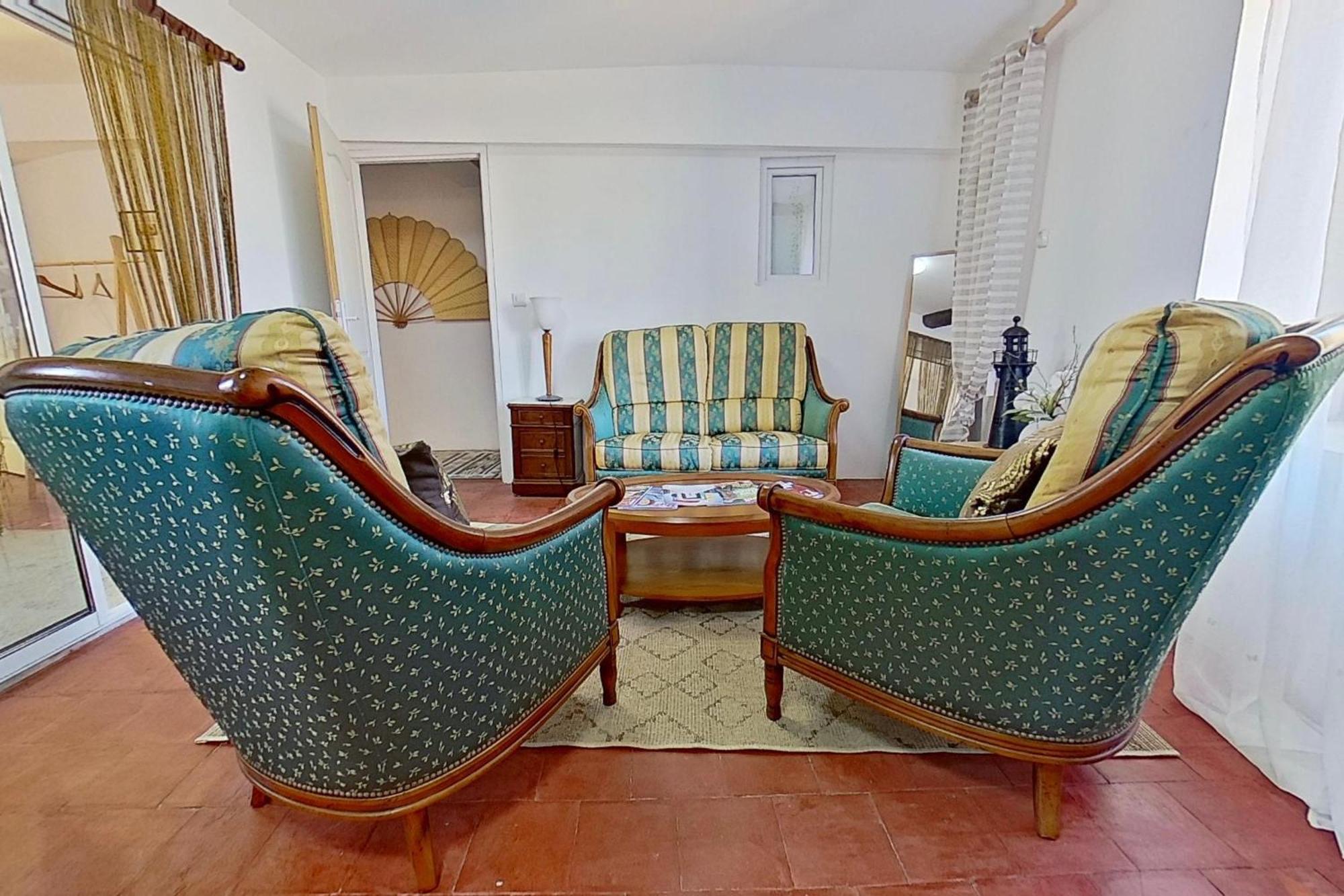 Les 2 Droles D'Oiseaux Bed & Breakfast Luc-sur-Orbieu Exterior photo