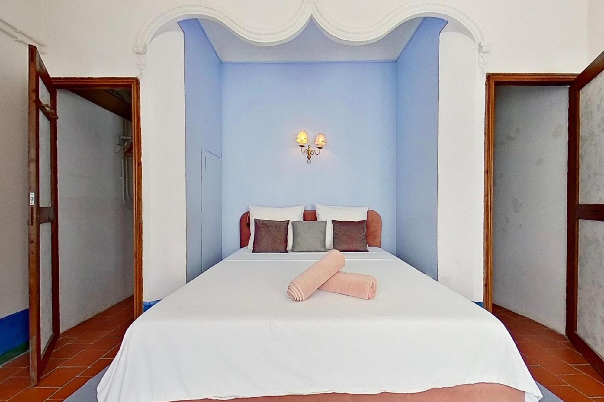 Les 2 Droles D'Oiseaux Bed & Breakfast Luc-sur-Orbieu Exterior photo