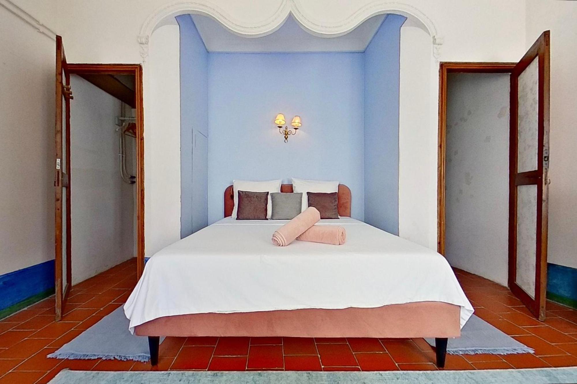 Les 2 Droles D'Oiseaux Bed & Breakfast Luc-sur-Orbieu Exterior photo