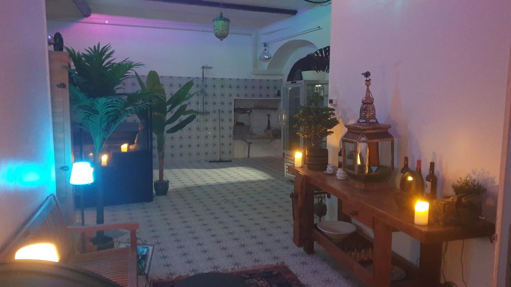Les 2 Droles D'Oiseaux Bed & Breakfast Luc-sur-Orbieu Exterior photo